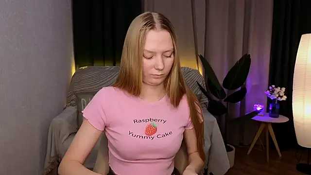 Snapshot of CarolynCohen__ chatting on 17, 1, 2025 CarolynCohen online show from 17, 1, 2025