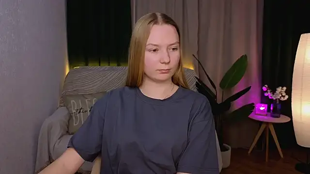 Snapshot of CarolynCohen__ chatting on 19, 1, 2025 CarolynCohen online show from 19, 1, 2025