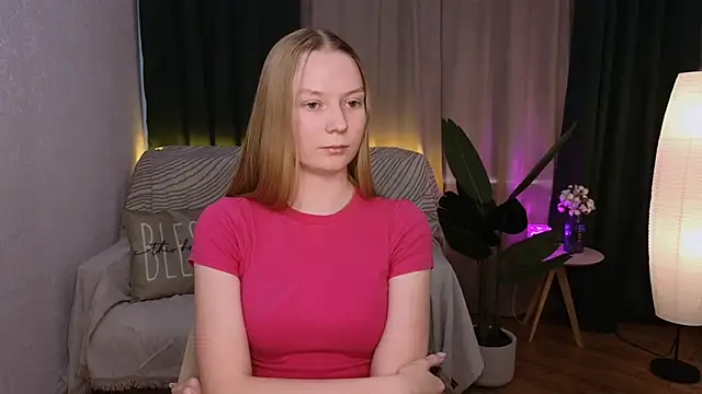 Snapshot of CarolynCohen__ chatting on 24, 2, 2025 CarolynCohen online show from 24, 2, 2025