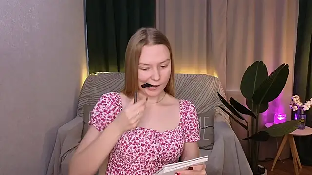 Snapshot of CarolynCohen__ chatting on 20, 3, 2025 CarolynCohen online show from 20, 3, 2025