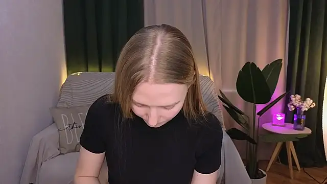 Snapshot of CarolynCohen__ chatting on 23, 3, 2025 CarolynCohen online show from 23, 3, 2025