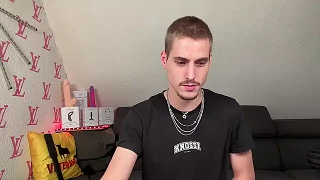 Snapshot of Cookieboy88 chatting on 4, 11, 2025 Cookieboy88 online show from 4, 11, 2025