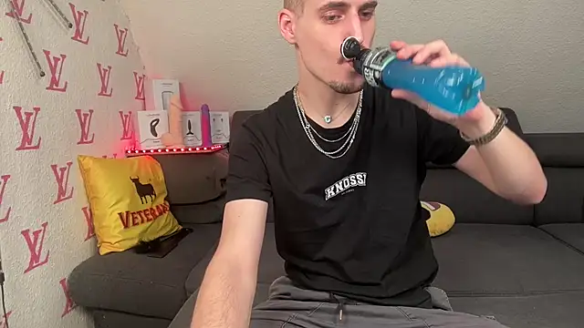 Snapshot of Cookieboy88 chatting on 5, 11, 2025 Cookieboy88 online show from 5, 11, 2025