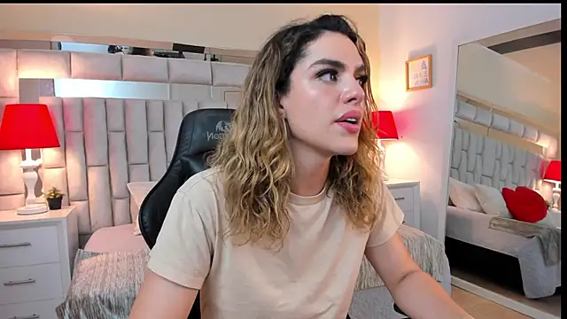 Snapshot of mariiahneedles chatting on 3, 12, 2024 mariiahneedles online show from 3, 12, 2024