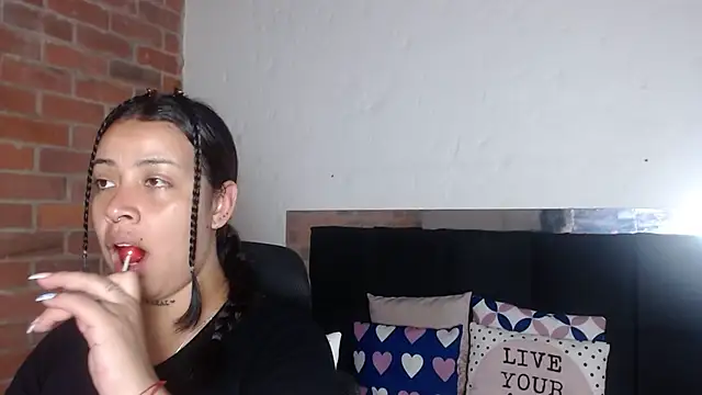 salome  hills1 online show from 28, 3, 2026