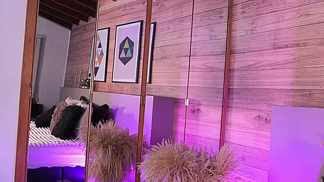 IzzyWild online show from 19, 11, 2025