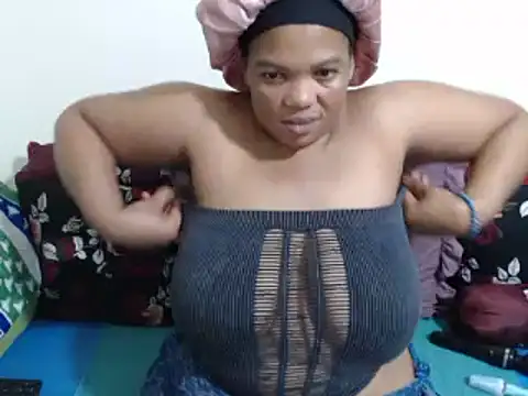 Snapshot of FreakyAngel3X chatting on 29, 9, 2025 FreakyAngel3X online show from 29, 9, 2025