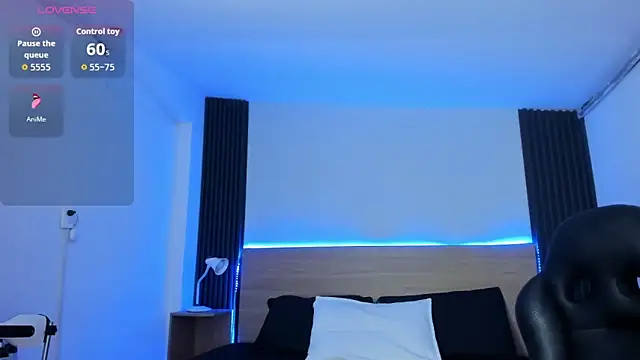 Chiqui milk  online show from 13, 10, 2025