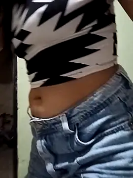 Snapshot of Michellluxo chatting on 15, 2, 2026 Michellluxo online show from 15, 2, 2026