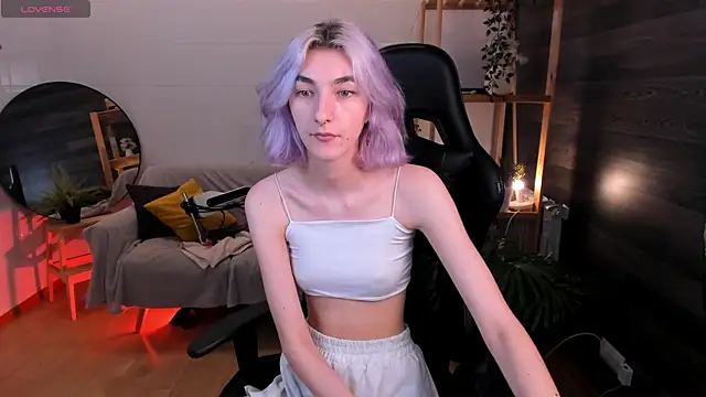 Mia Cheers online show from 5, 10, 2025