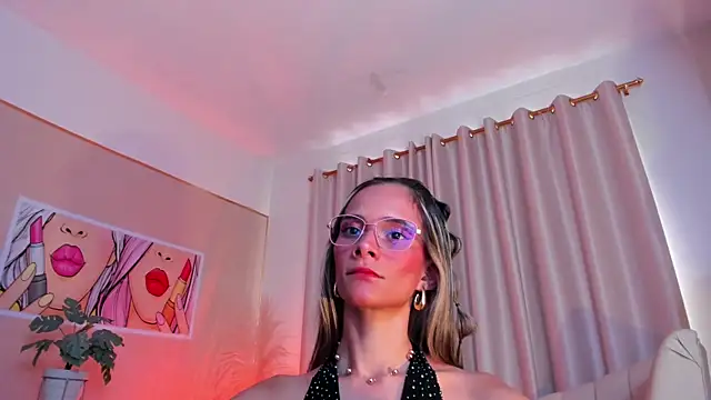 SkiinnyAna online show from 5, 2, 2025