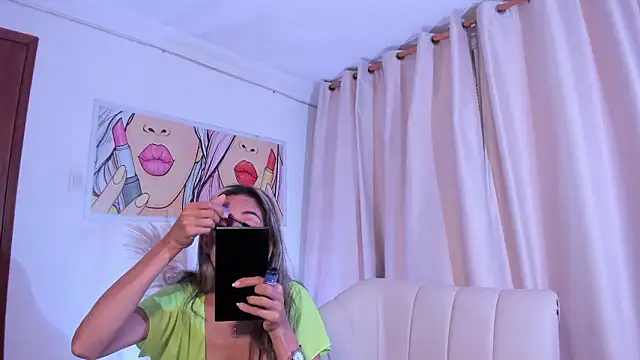 Snapshot of SkiinnyAna chatting on 21, 3, 2026 SkiinnyAna online show from 21, 3, 2026