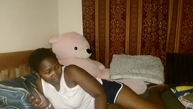 Snapshot of Sexxy_pretty24 chatting on 4, 10, 2025 Sexxy pretty24 online show from 4, 10, 2025