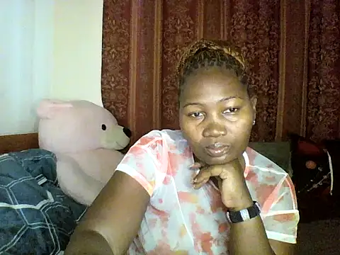 Snapshot of Sexxy_pretty24 chatting on 12, 10, 2025 Sexxy pretty24 online show from 12, 10, 2025