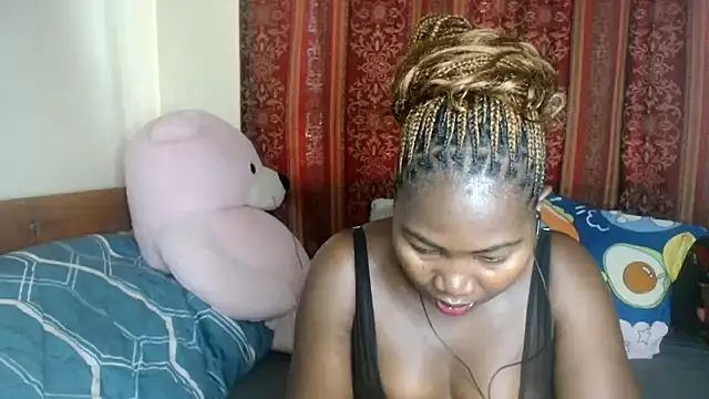 Snapshot of Sexxy_pretty24 chatting on 13, 10, 2025 Sexxy pretty24 online show from 13, 10, 2025