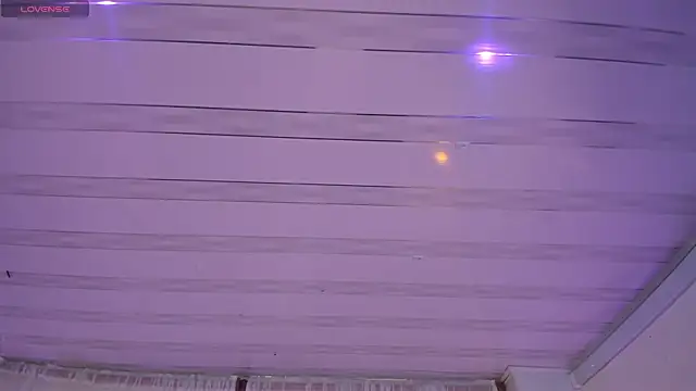 miel gomez online show from 15, 3, 2025