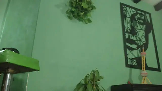 thirstymoonxx online show from 14, 9, 2025