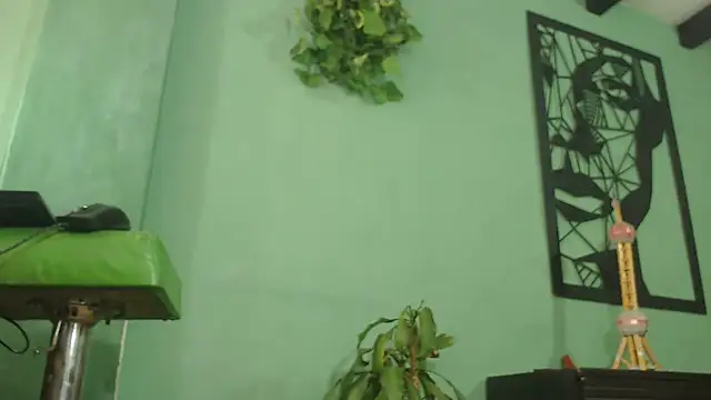 thirstymoonxx online show from 14, 9, 2025