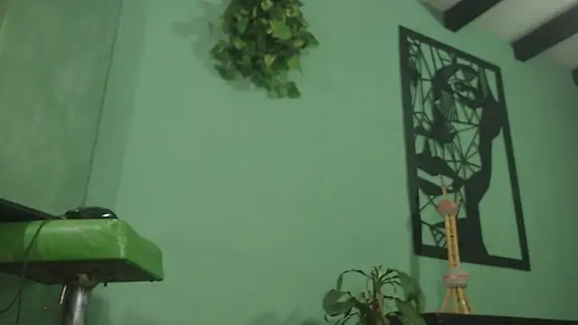 Snapshot of thirstymoonxx chatting on 8, 11, 2025 thirstymoonxx online show from 8, 11, 2025