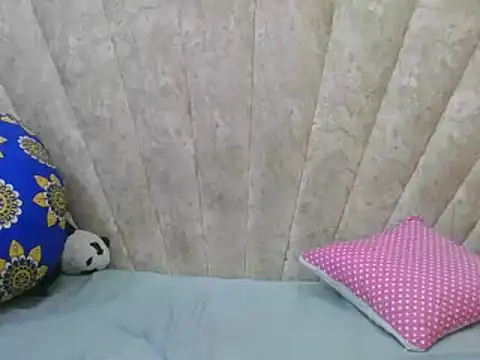 Snapshot of Sexy_Villagegal chatting on 8, 11, 2025 Sexy Villagegal online show from 8, 11, 2025