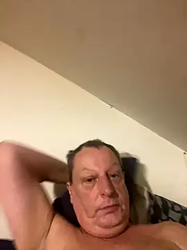 chubbybear2cum online show from 3, 10, 2025