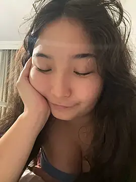 cutie mio online show from 15, 1, 2025