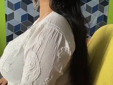 Snapshot of Aishwarya_101_ chatting on 24, 1, 2025 Aishwarya 101 online show from 24, 1, 2025