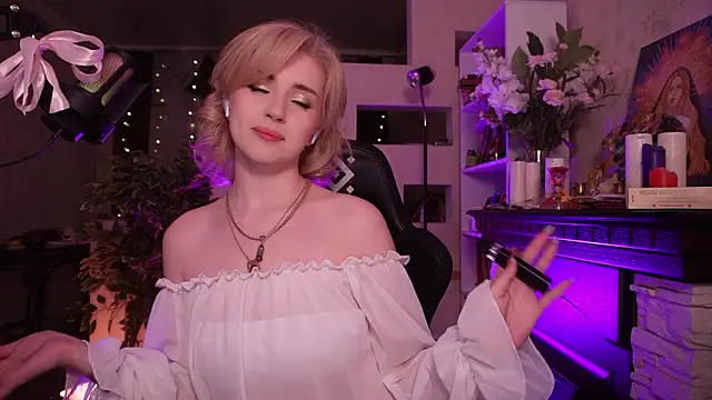 Chriss Fox online show from 18, 3, 2026