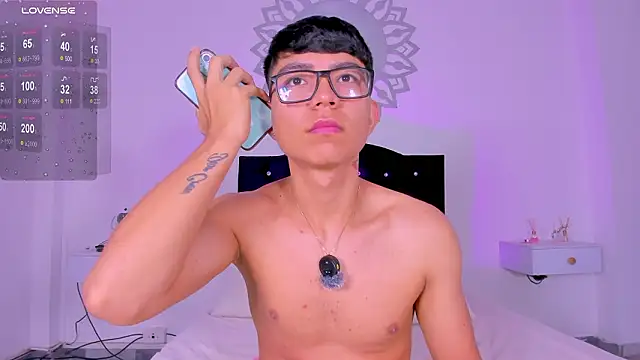 Snapshot of CodyTwink chatting on 27, 3, 2026 CodyTwink online show from 27, 3, 2026