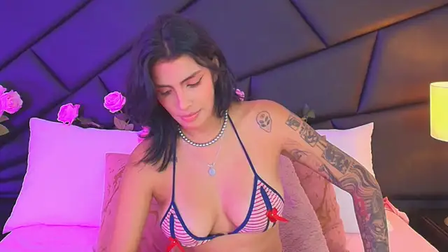 Snapshot of DeuxGold chatting on 10, 10, 2025 DeuxGold online show from 10, 10, 2025