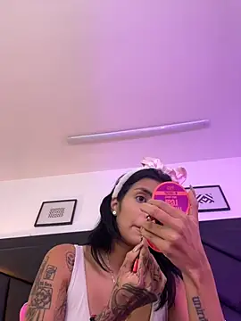 Snapshot of DeuxGold chatting on 15, 10, 2025 DeuxGold online show from 15, 10, 2025