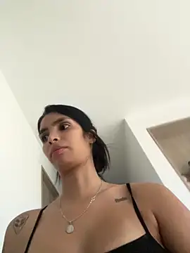 Snapshot of DeuxGold chatting on 26, 10, 2025 DeuxGold online show from 26, 10, 2025