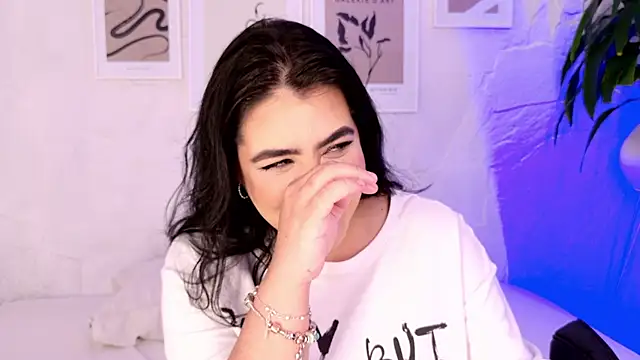 Harmonybabe  online show from 1, 11, 2025