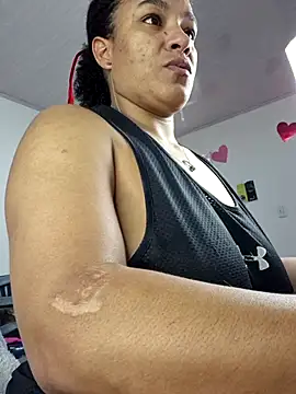 Snapshot of Selket11 chatting on 17, 11, 2025 Selket11 online show from 17, 11, 2025