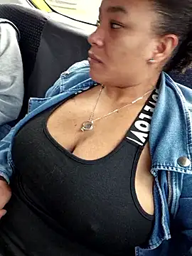 Snapshot of Selket11 chatting on 30, 11, 2025 Selket11 online show from 30, 11, 2025