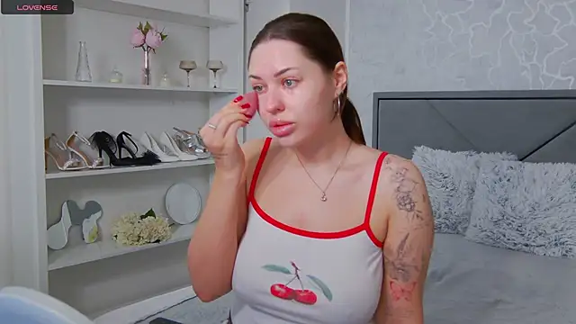 Alexyena online show from 7, 12, 2024