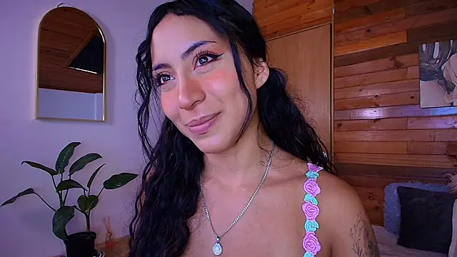 amber curly online show from 9, 5, 2026