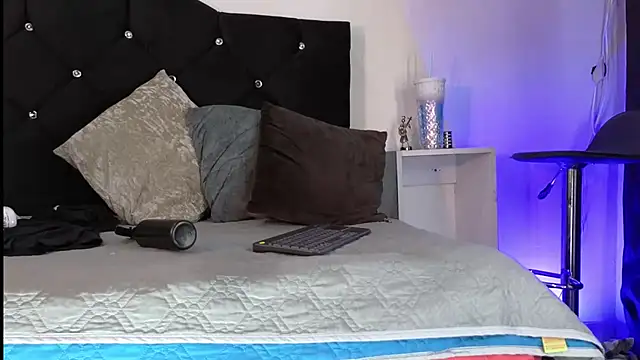 john cartter1 online show from 15, 10, 2025