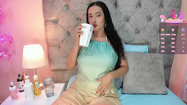 Snapshot of Holyjacky_ chatting on 18, 3, 2025 Holyjacky  online show from 18, 3, 2025