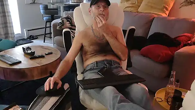 Towndude123 online show from 5, 2, 2025