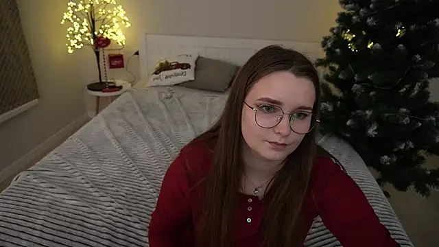 MagicPeachh  online show from 9, 12, 2024