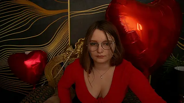 MagicPeachh  online show from 26, 2, 2025