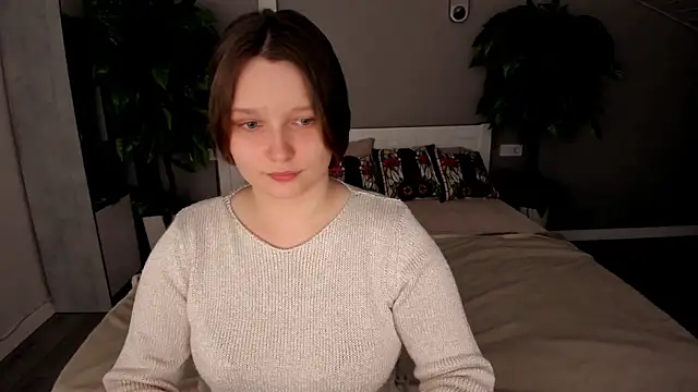 MagicPeachh  online show from 25, 9, 2025