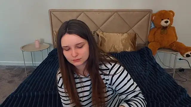 MagicPeachh  online show from 1, 5, 2026