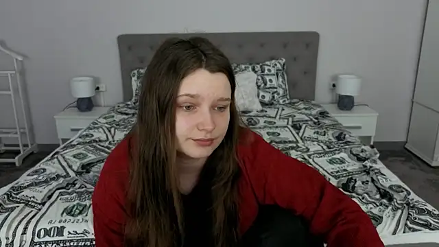 MagicPeachh  online show from 8, 5, 2026
