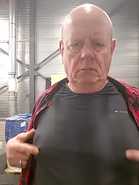 andrejoyfull64 online show from 23, 1, 2025