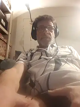 Snapshot of felice66 chatting on 2, 2, 2025 felice66 online show from 2, 2, 2025