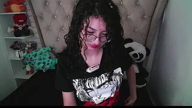 Snapshot of CherieCurl chatting on 26, 9, 2025 CherieCurl online show from 26, 9, 2025