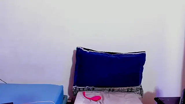 Snapshot of Lauren_Hills069 chatting on 20, 12, 2025 Lauren Hills069 online show from 20, 12, 2025