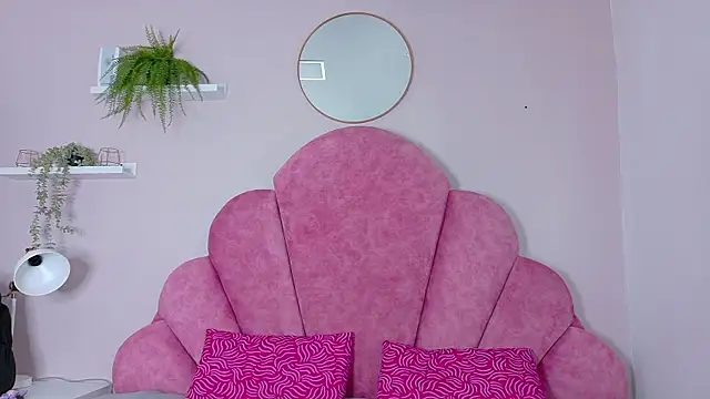 LilithSmith  online show from 18, 12, 2025